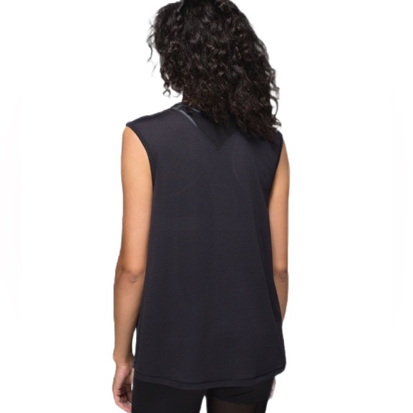 lululemon athletica Black Tank Top Deep V Mesh Front Size S - Picture 2 of 5